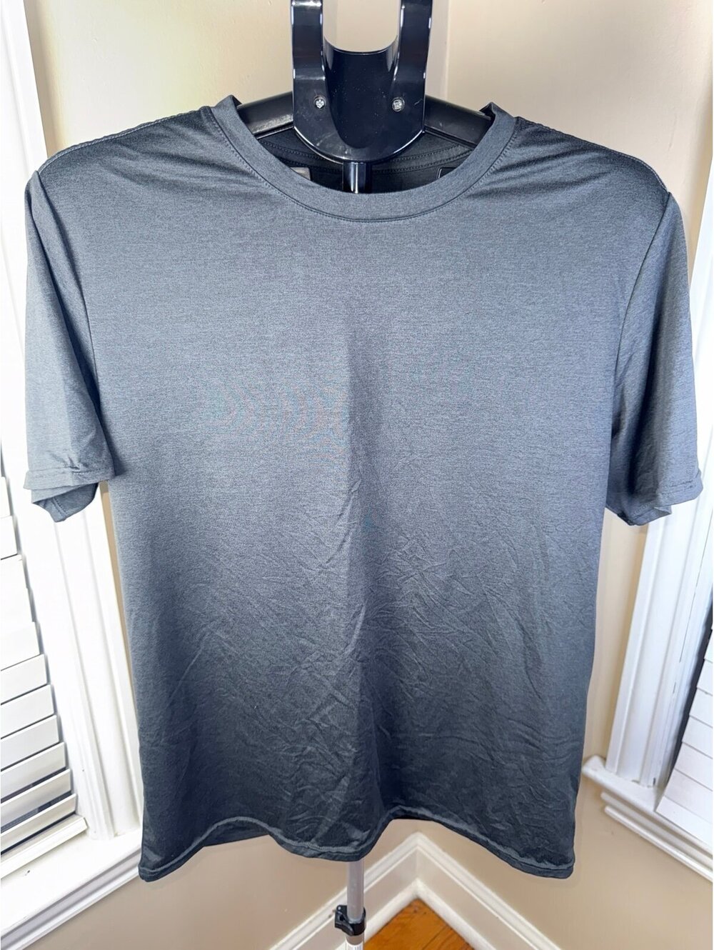 Quince‎ Performance Tech T-Shirt Gray Men’s Medium Recycled Stretch Washed Once